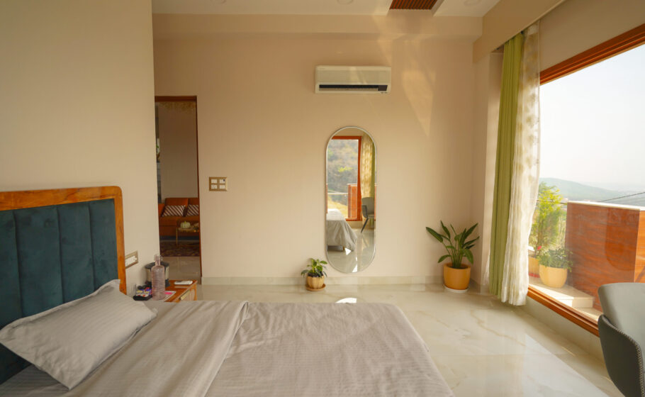 Jade Room